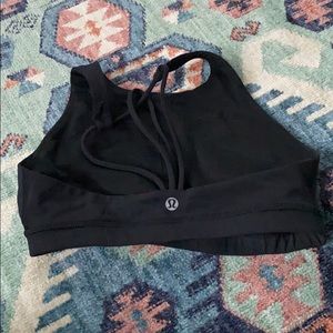 Lululemon “free to be” high neck bra